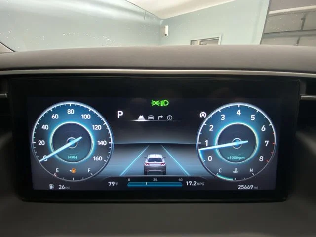 Used 2024 Gray Hyundai SEL image 15