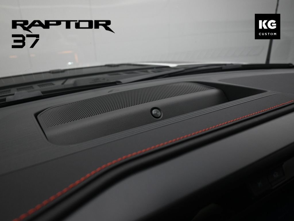 Used 2025 White Ford Raptor image 19