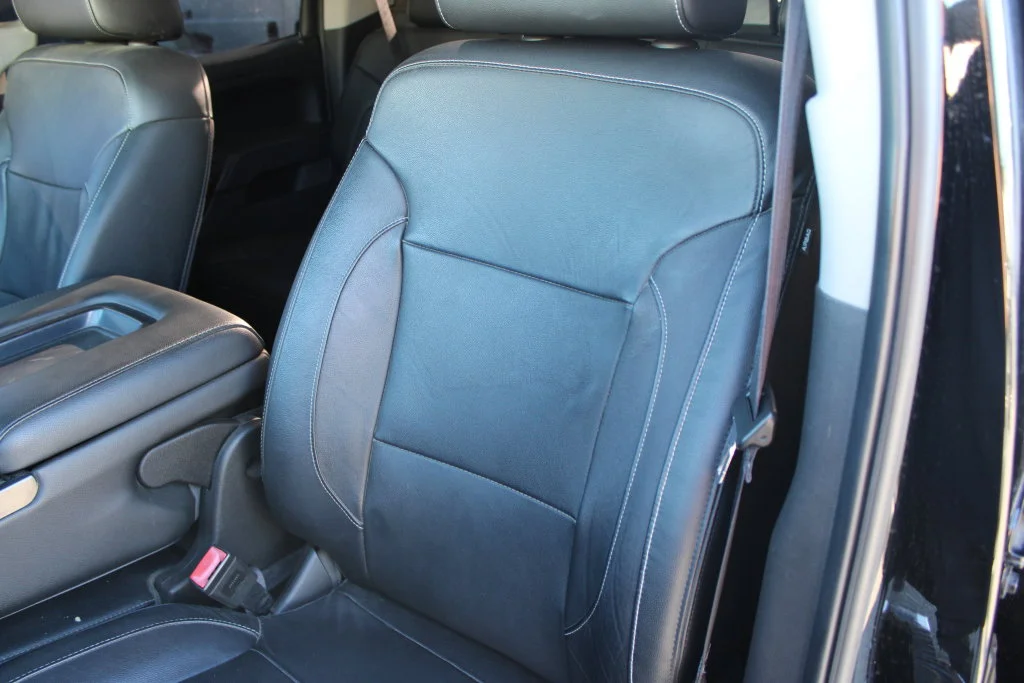 Used 2017 Black GMC SLT image 17