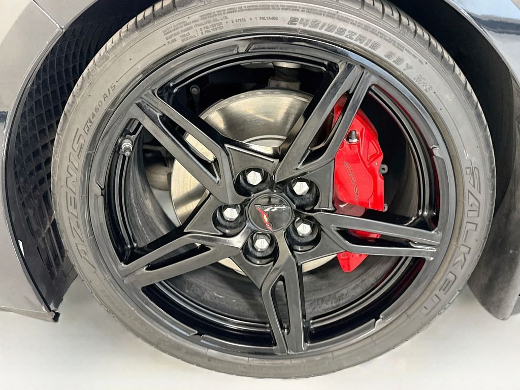 Used 2021 Black Chevrolet Stingray image 25