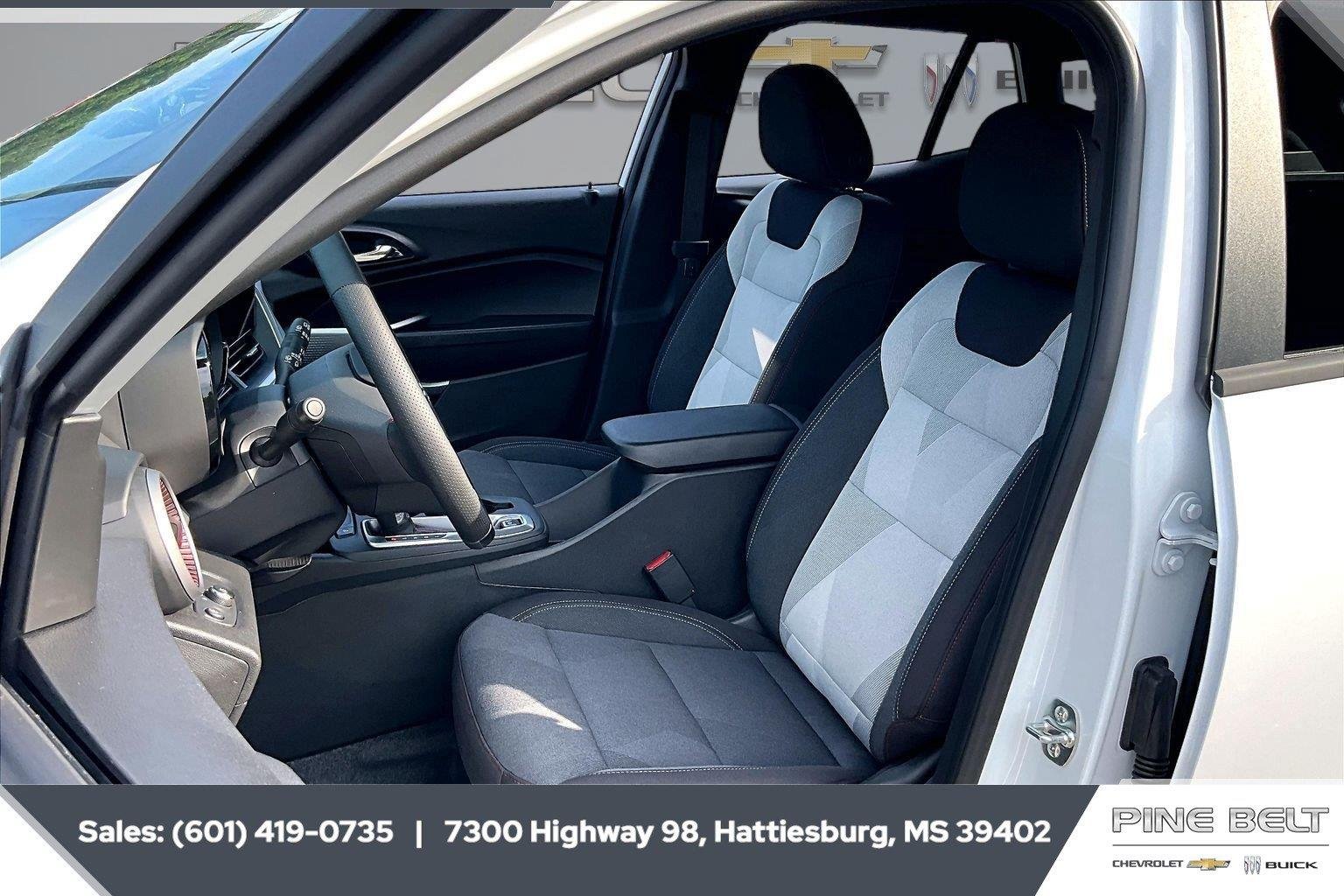 2026 Chevrolet Trax RS - Photo 18