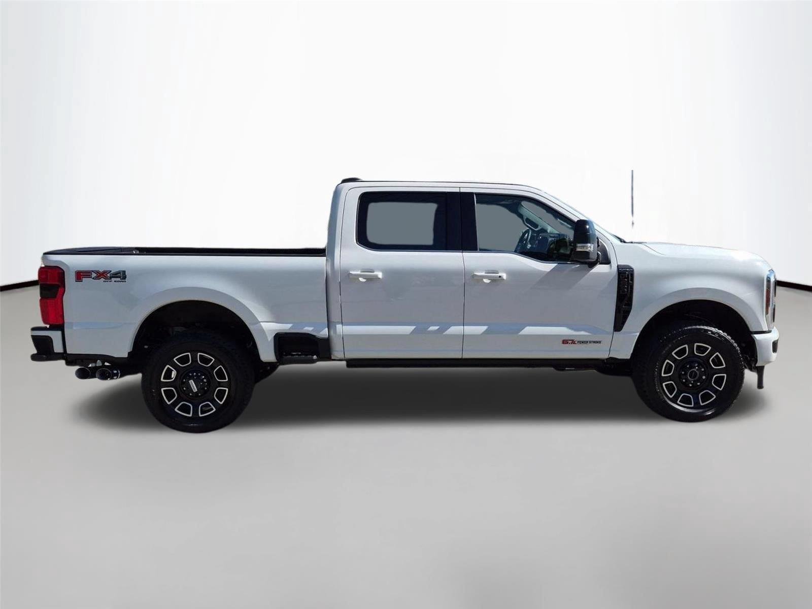 New 2027 Star White Metallic Tri-Coat Ford F-250® Platinum® image 6