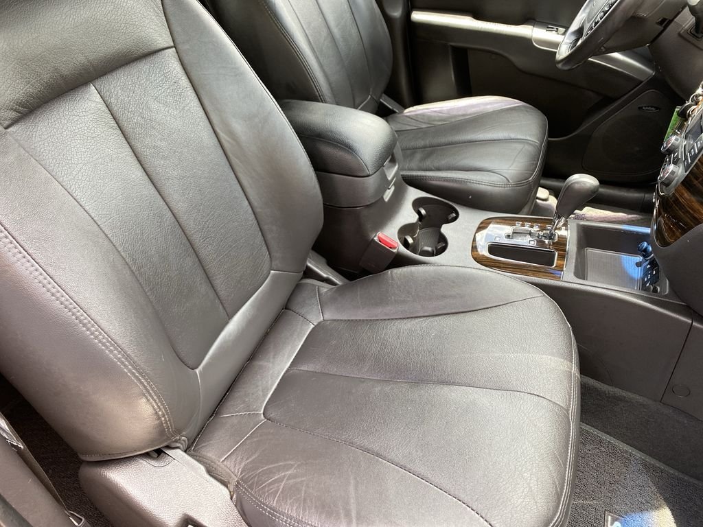 Used 2011 Gray Hyundai Limited image 30
