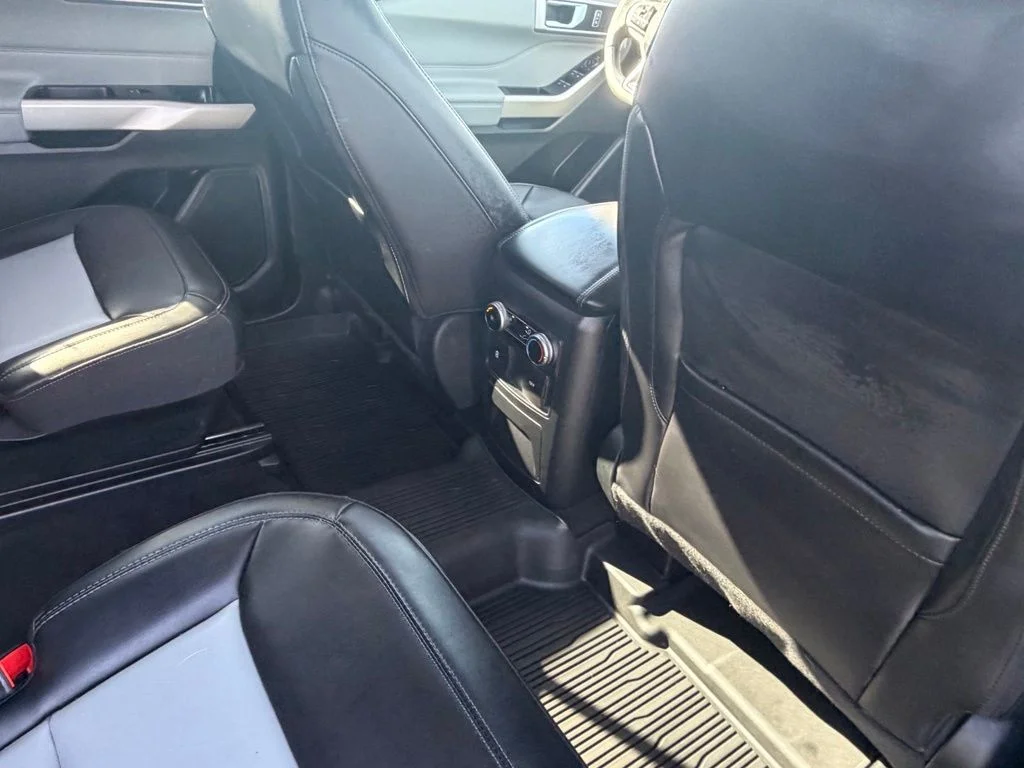 Used 2023 Gray Ford XLT image 40