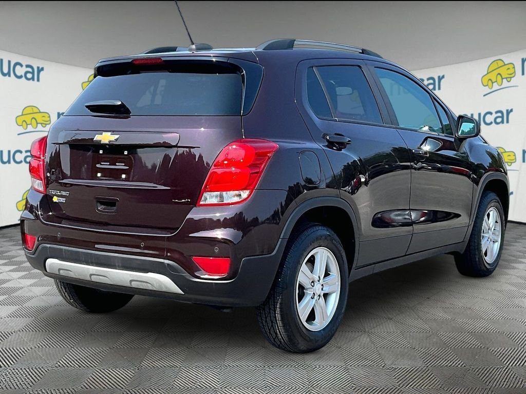 Used 2021 Red Chevrolet LT image 6