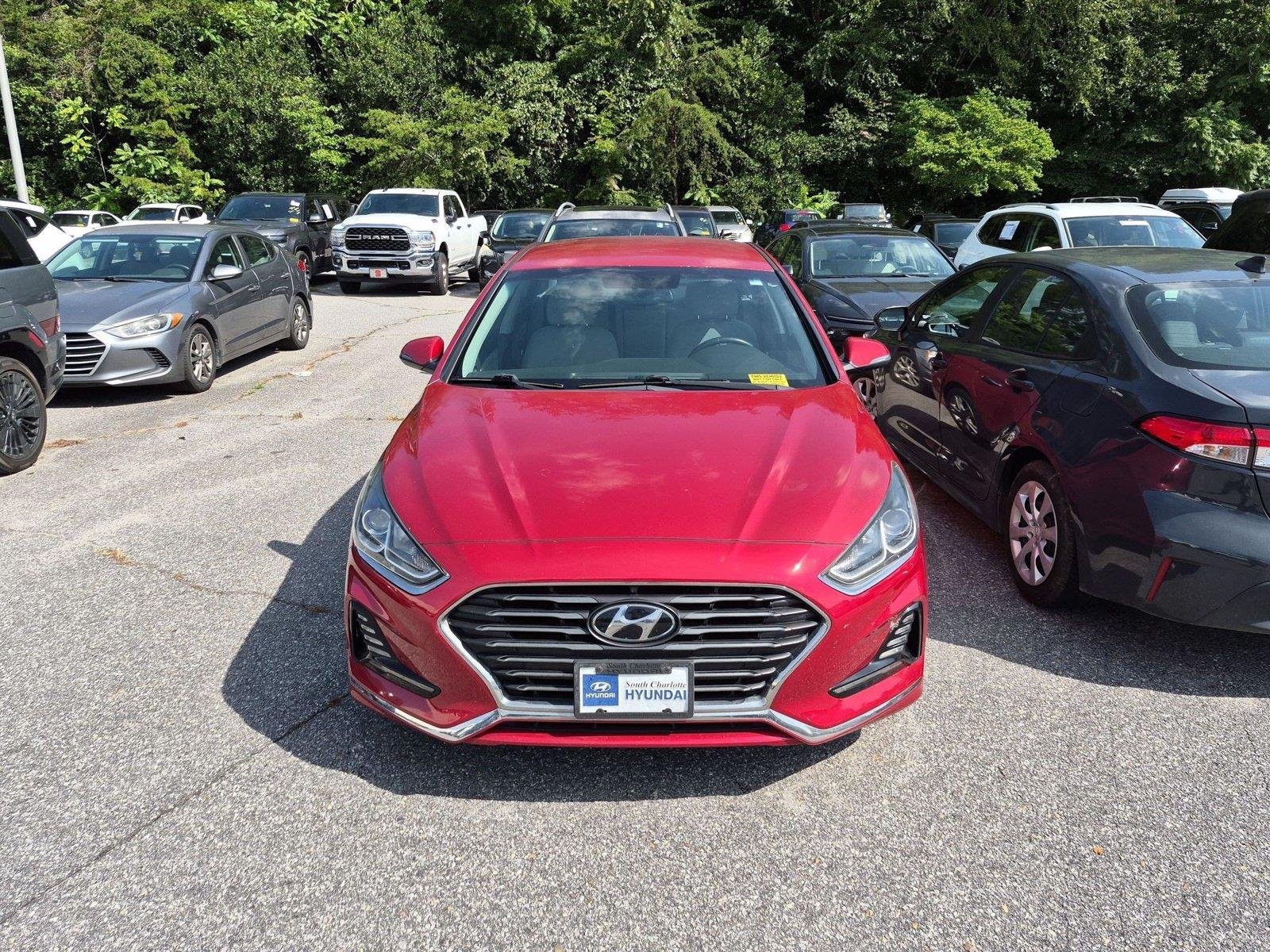 Used 2018 Scarlet Red Hyundai SEL image 2