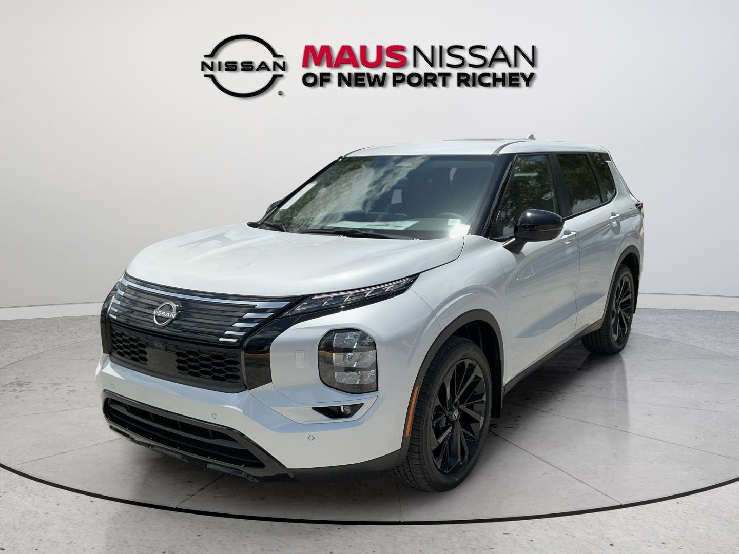 New 2026 White Nissan SL image 4