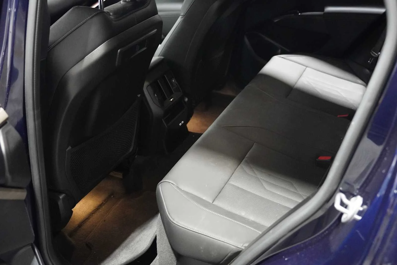 Used 2025 Tanzanite Blue II Metallic BMW 30 xDrive image 22