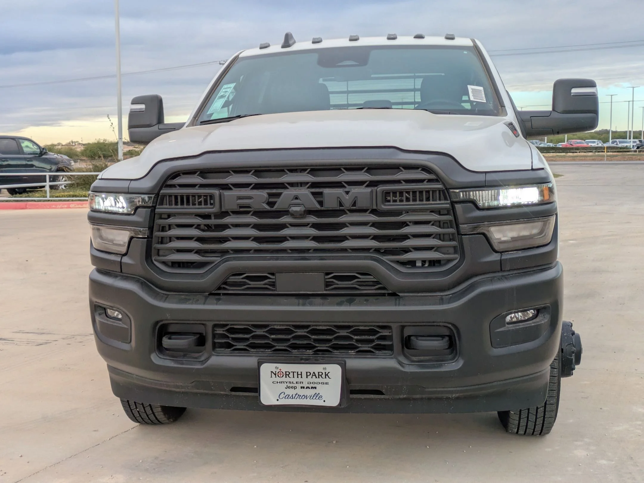 2026 RAM 3500 Chassis Tradesman - Photo 8