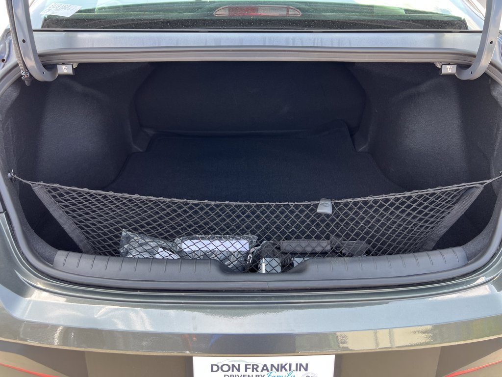 Used 2025 Gray Hyundai SEL Sport image 9