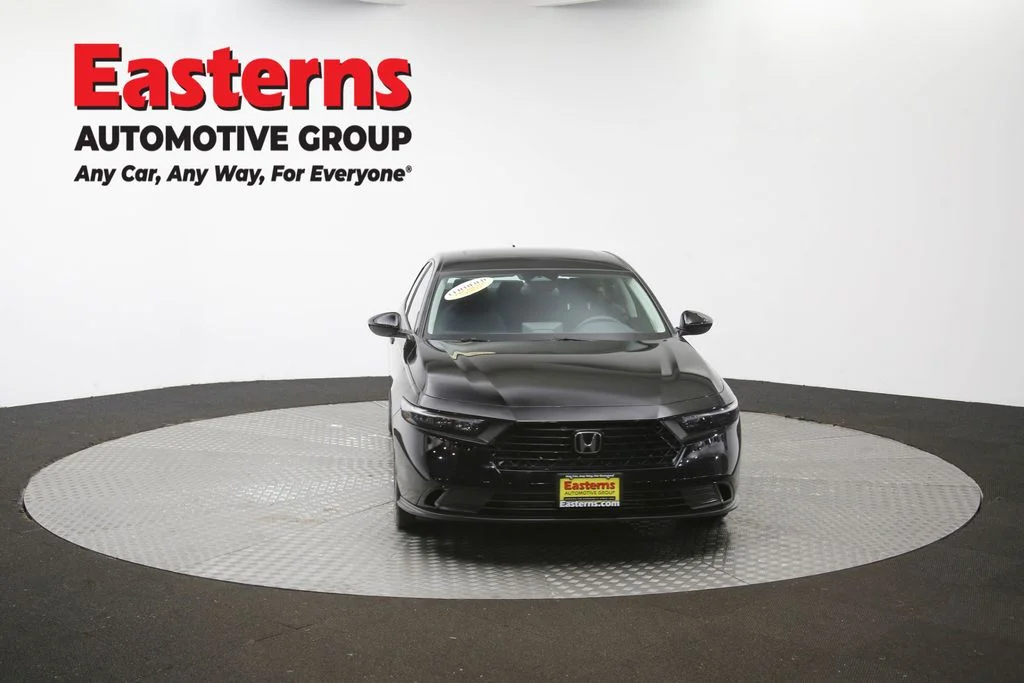 Used 2025 Black Honda SE image 46