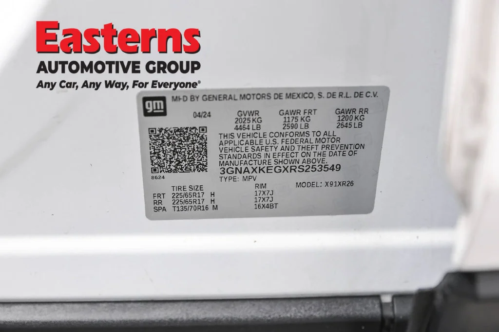 Used 2024 White Chevrolet LT image 34