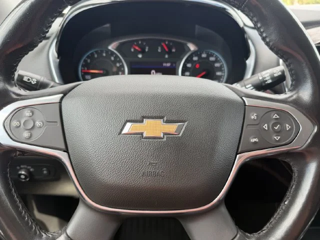 Used 2020 SILVER ICE METALLIC Chevrolet LT Cloth image 32
