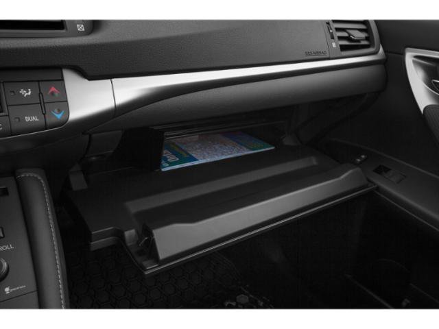 Used 2015  Lexus 200h image 17