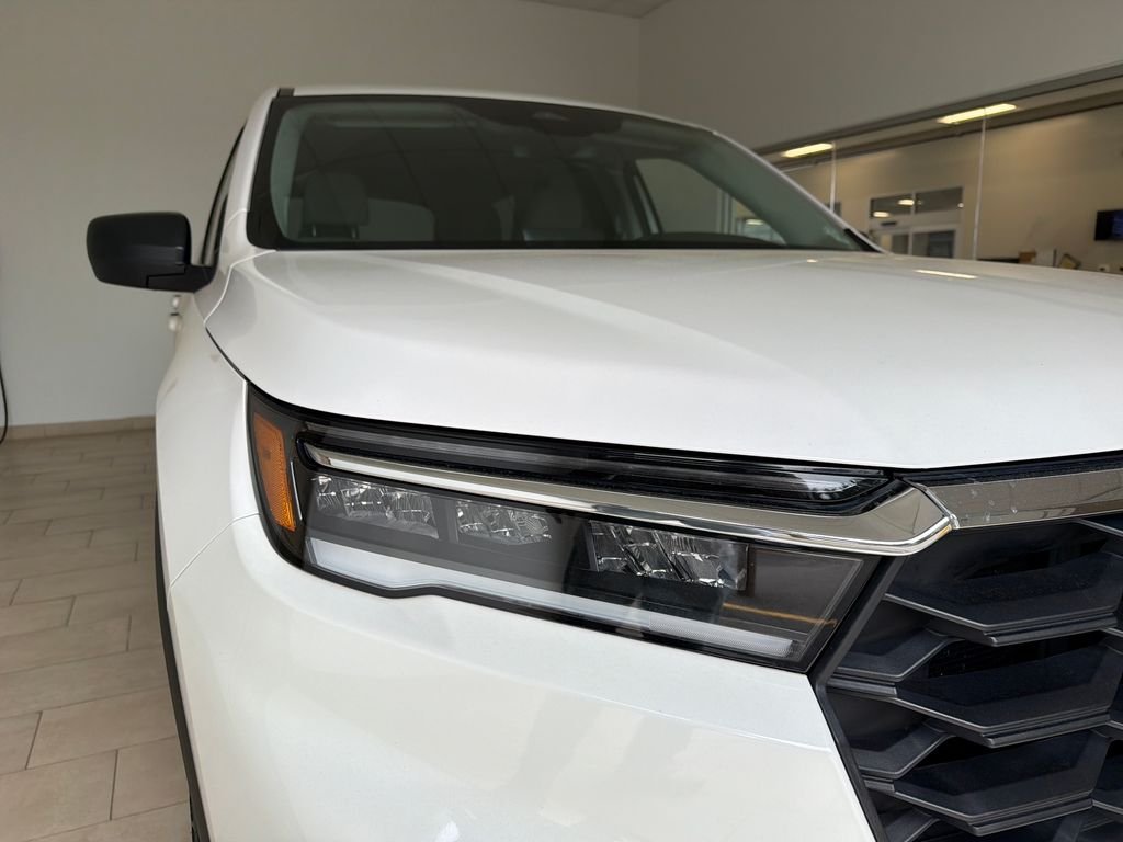 Used 2023  Honda LX image 8