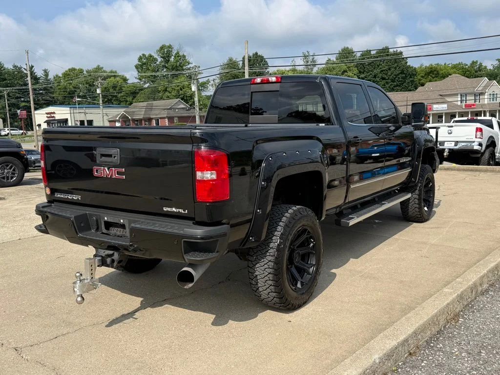 Used 2018 Black GMC Denali image 6