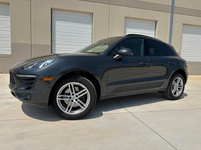 2017 Porsche Macan 