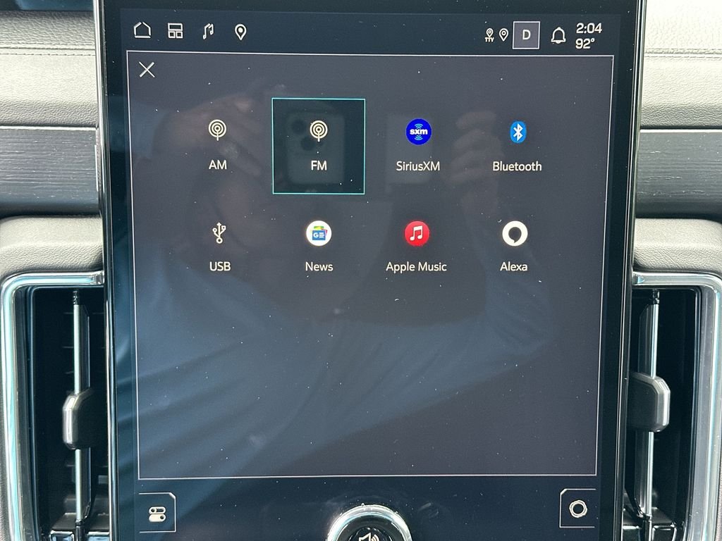 2025 GMC Yukon XL Denali - Photo 13