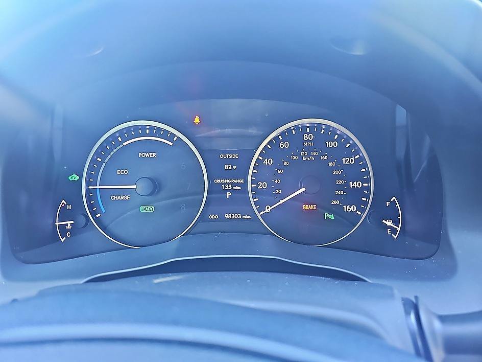 Used 2015 Starfire Pearl Lexus Hybrid image 18