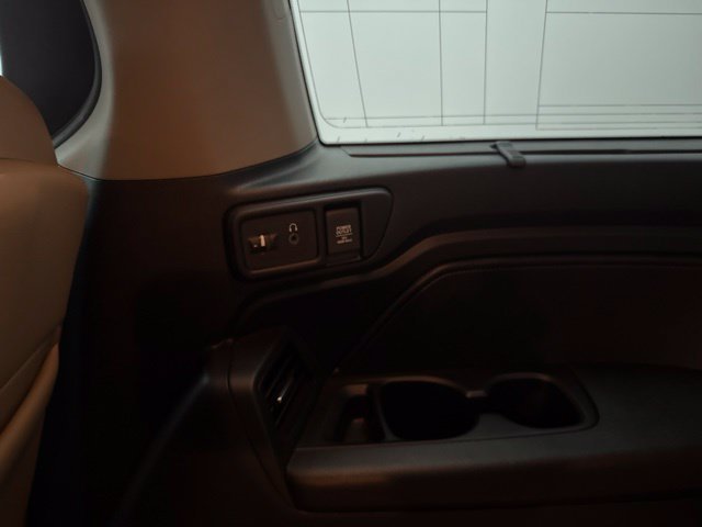 Used 2022 Radiant Red Honda Touring image 25