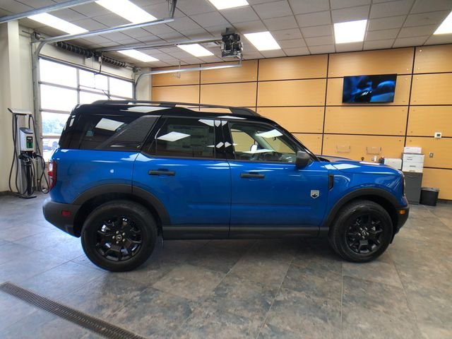 New 2026 Velocity Blue Metallic Ford Big Bend® image 8