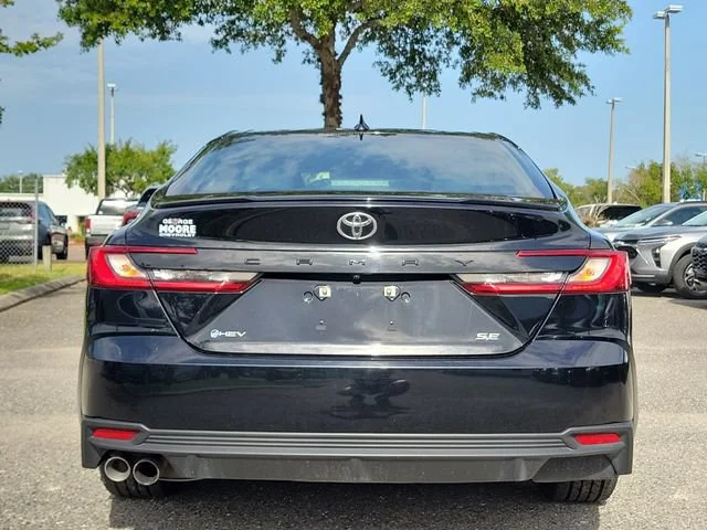 2025 Toyota Camry LE - Photo 12