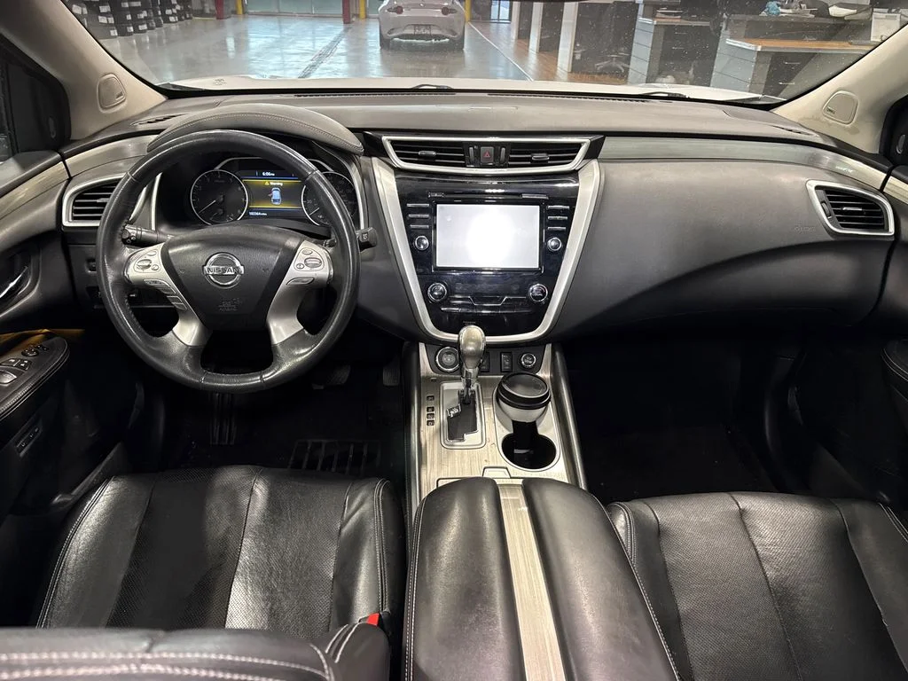 Used 2015 Silver Nissan SL image 11