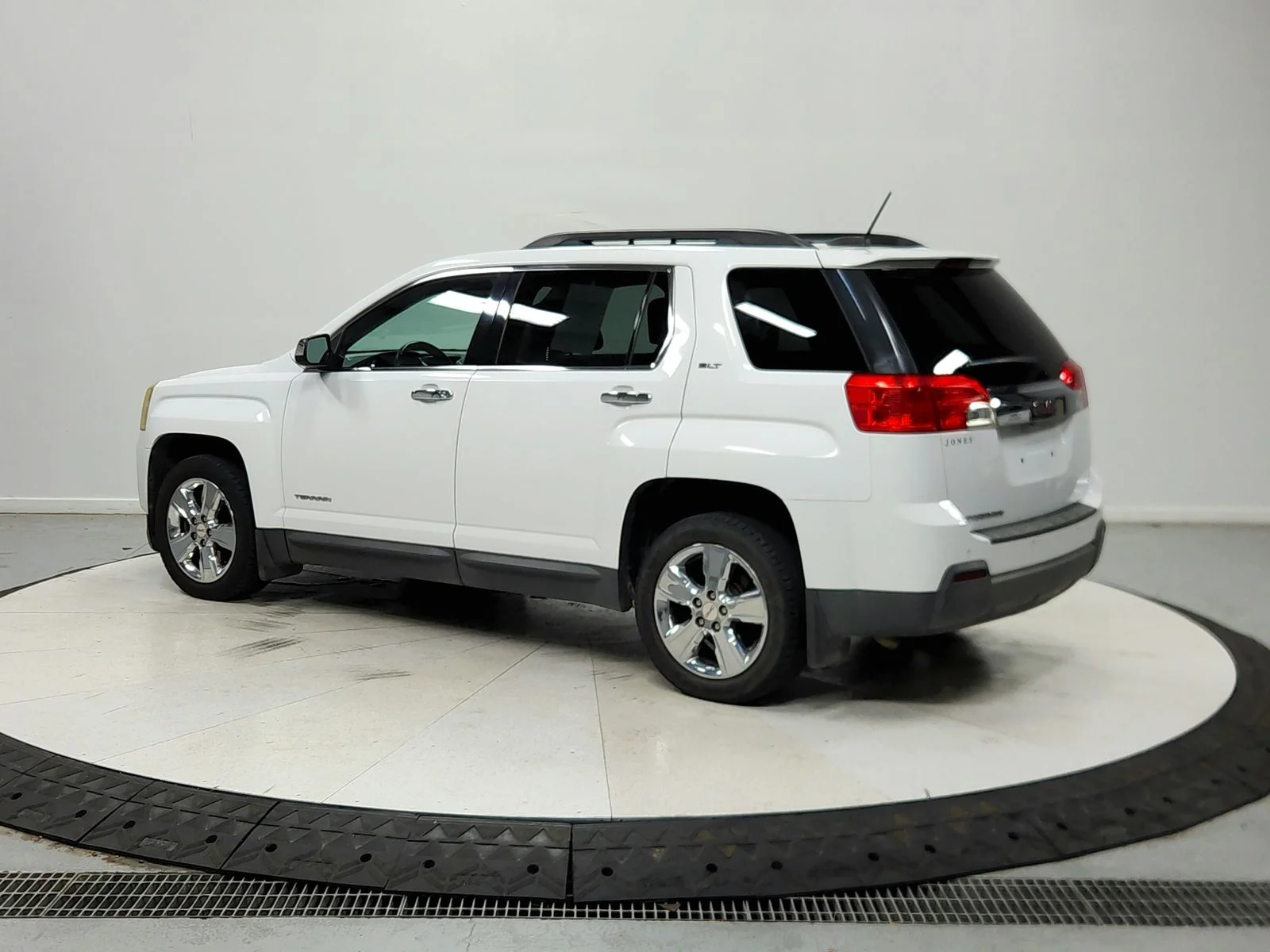 Used 2015 White GMC SLT-1 image 6