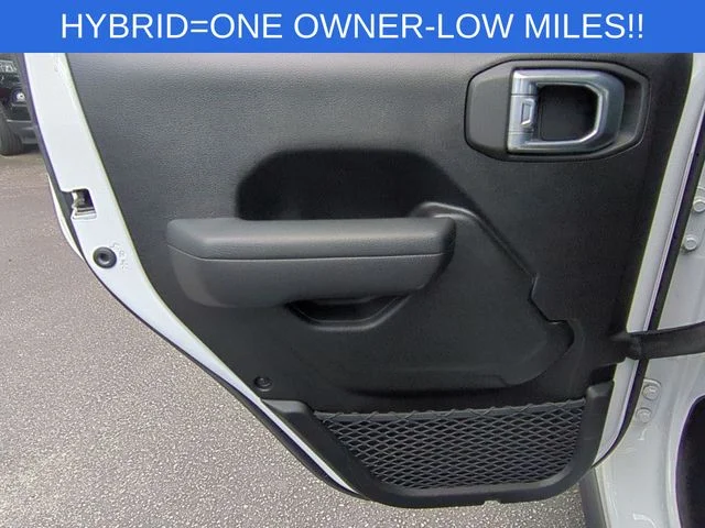 Used 2023 White Jeep Rubicon 4xe image 26