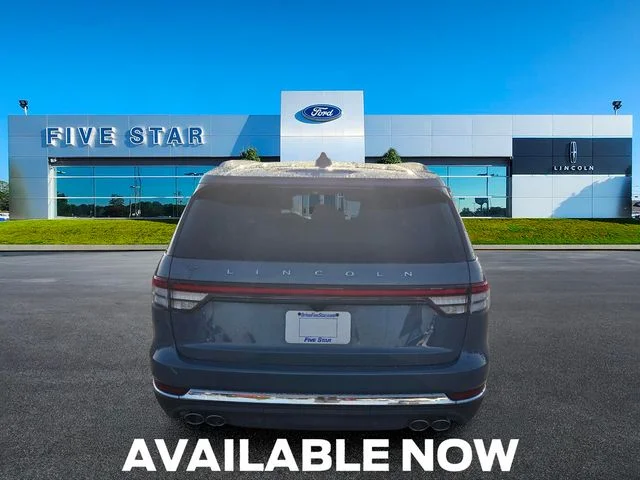 Used 2025 Blue Lincoln Reserve image 6