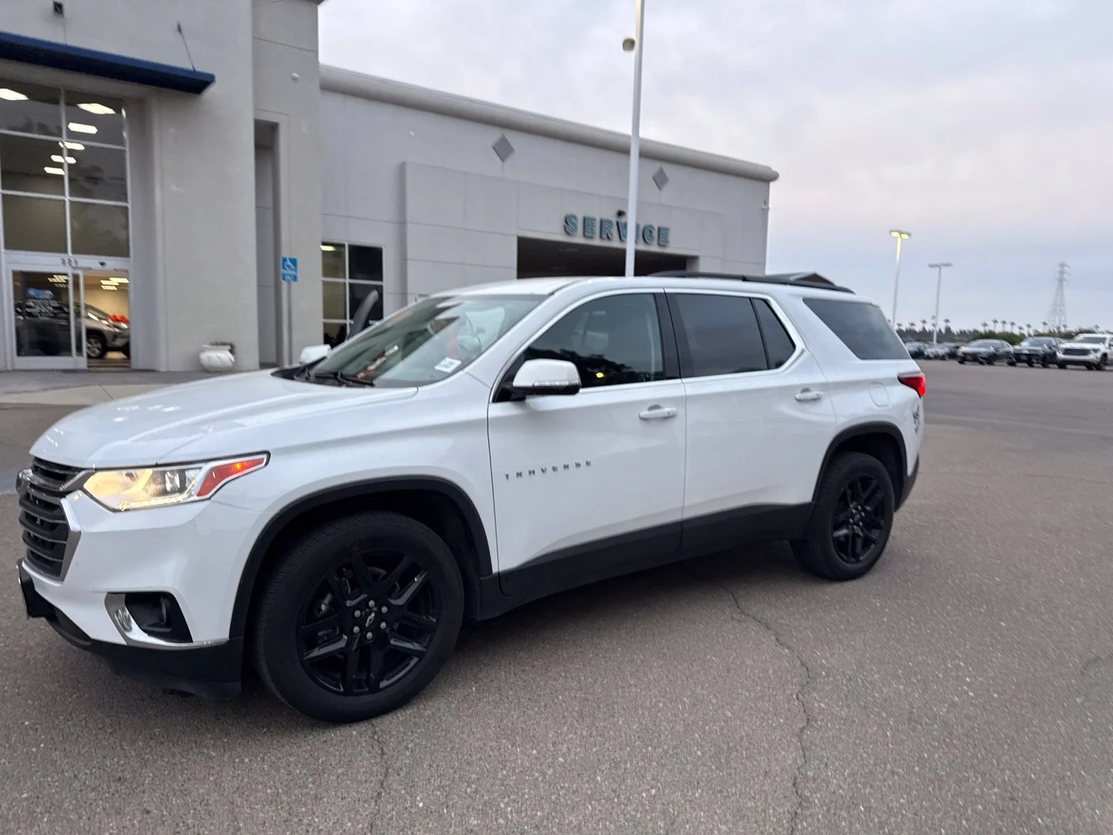 Used 2020 SUMMIT WHITE Chevrolet LT Cloth image 9