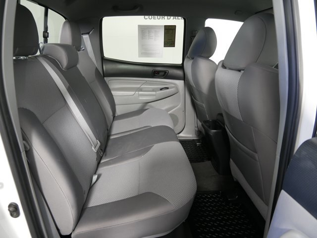 Used 2015 Super White Toyota Double Cab TRD Sport image 14