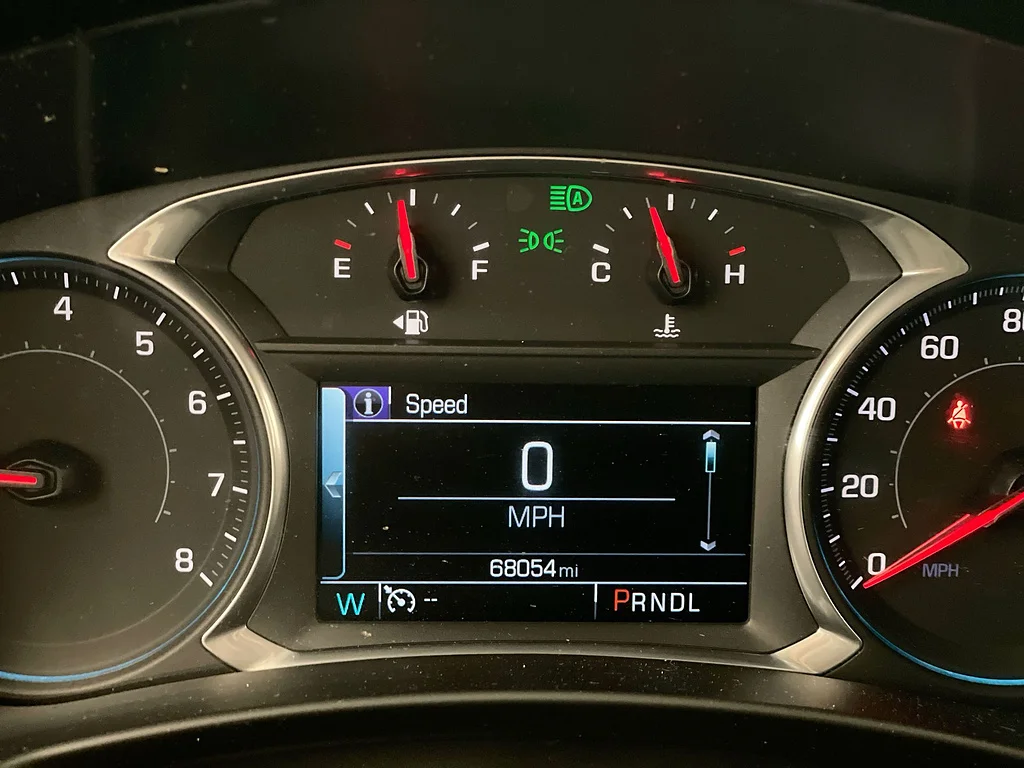 Used 2018 Cajun Red Tintcoat Chevrolet Premier image 12