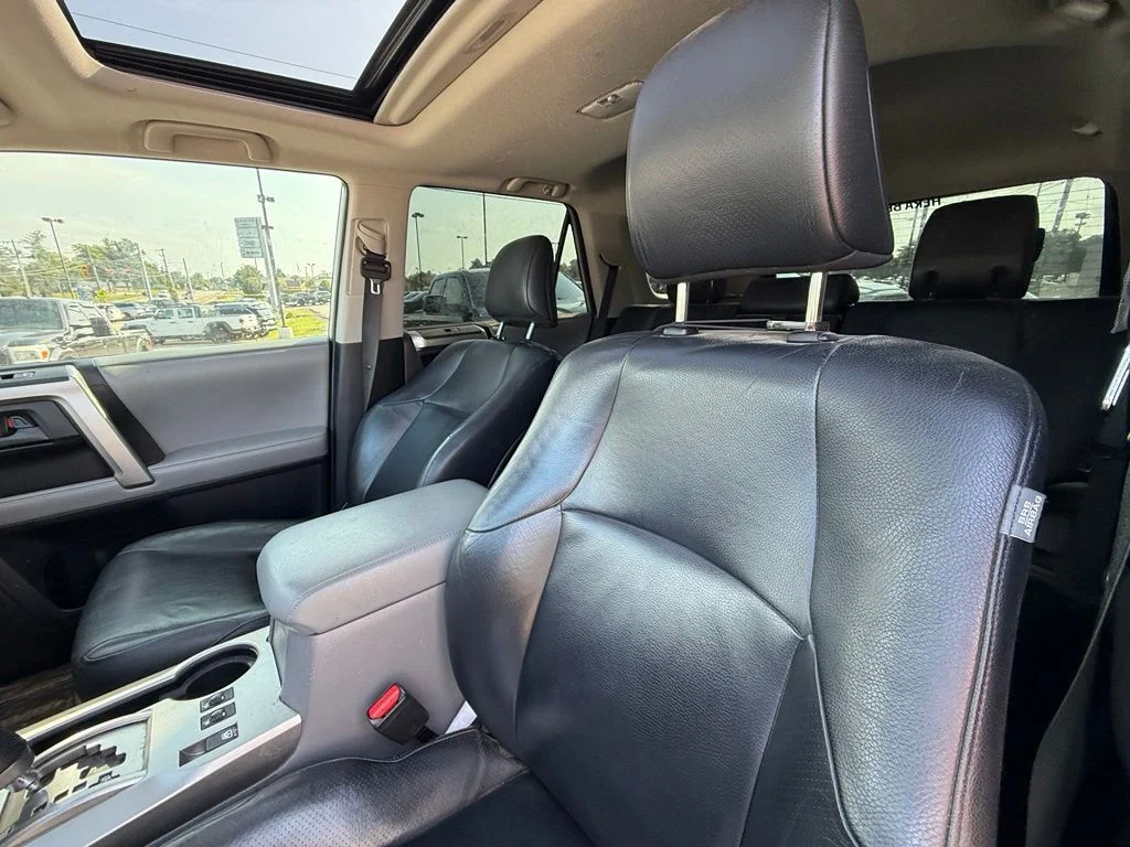 Used 2013 Silver Toyota SR5 image 13