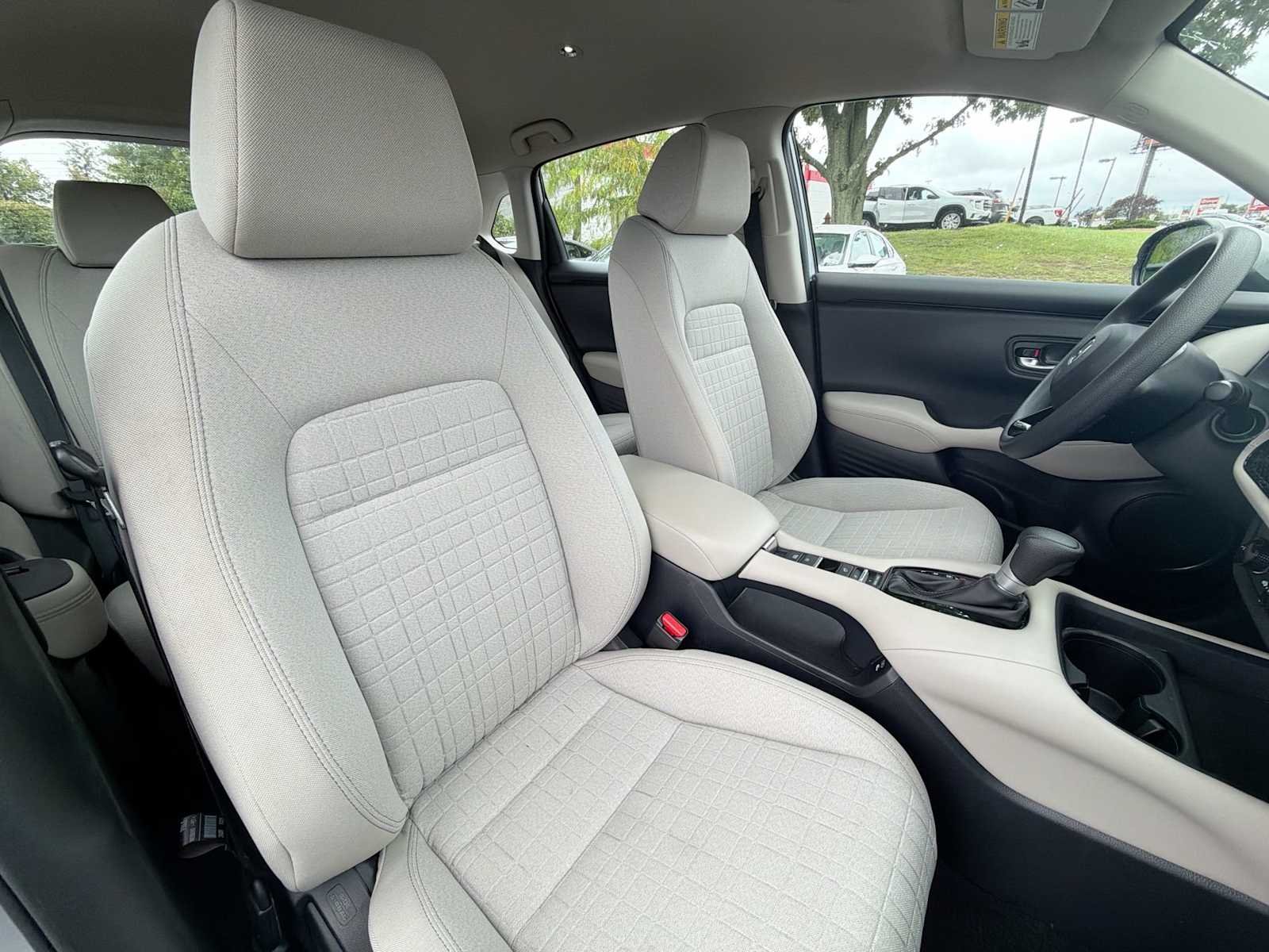 Used 2024 Lunar Silver Metallic Honda LX image 17