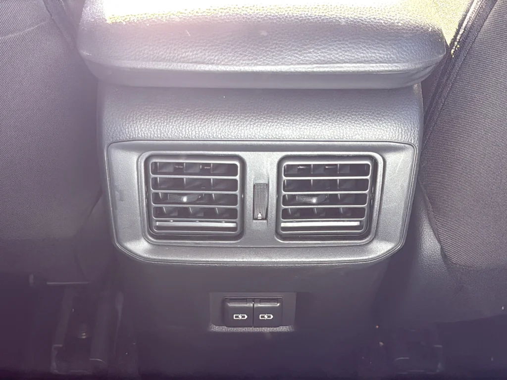 Used 2025 White Toyota XLE image 41