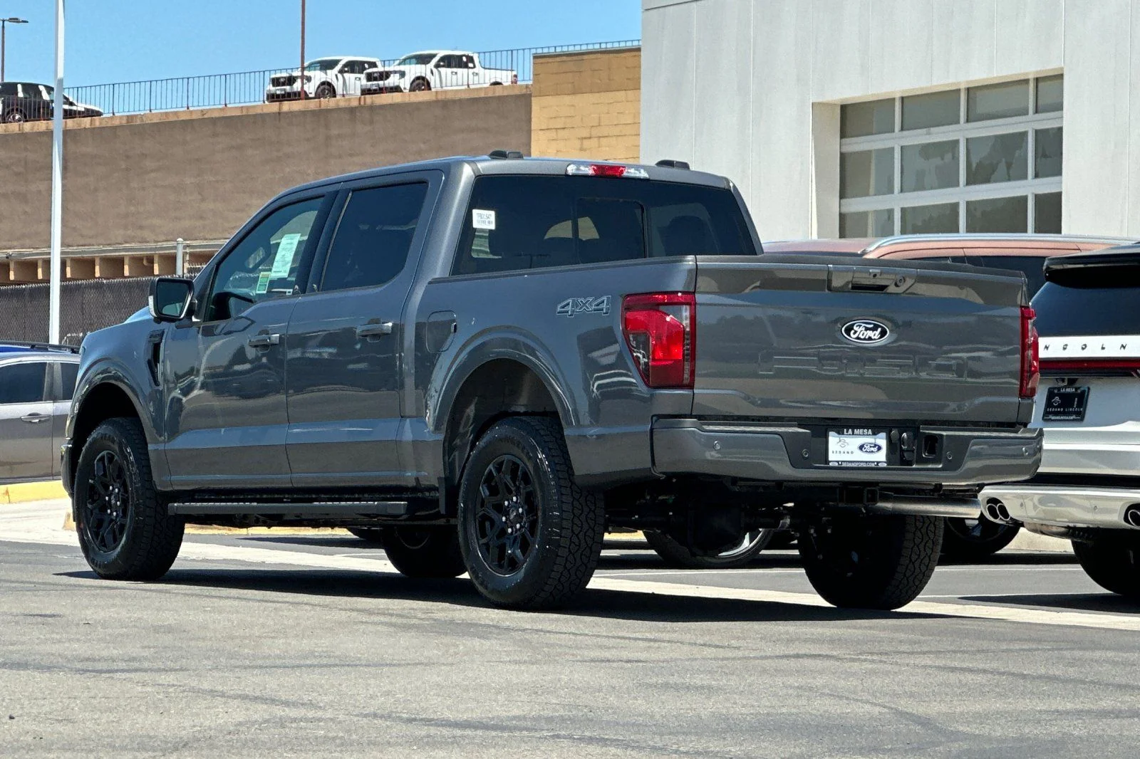 New 2026 Carbonized Gray Metallic Ford XLT image 5