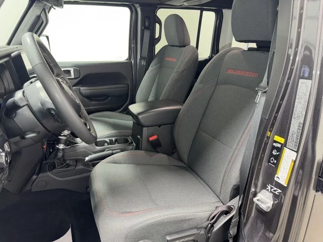 Used 2025 Granite Crystal Clearcoat Metallic Jeep Rubicon image 12