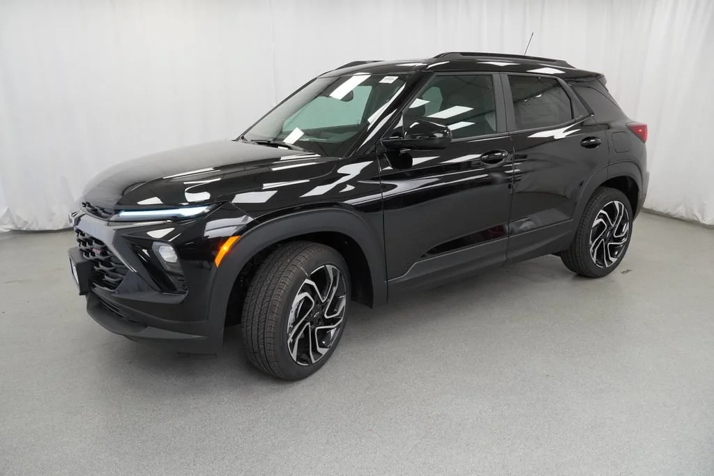 New 2026 Mosaic Black Metallic Chevrolet RS image 3