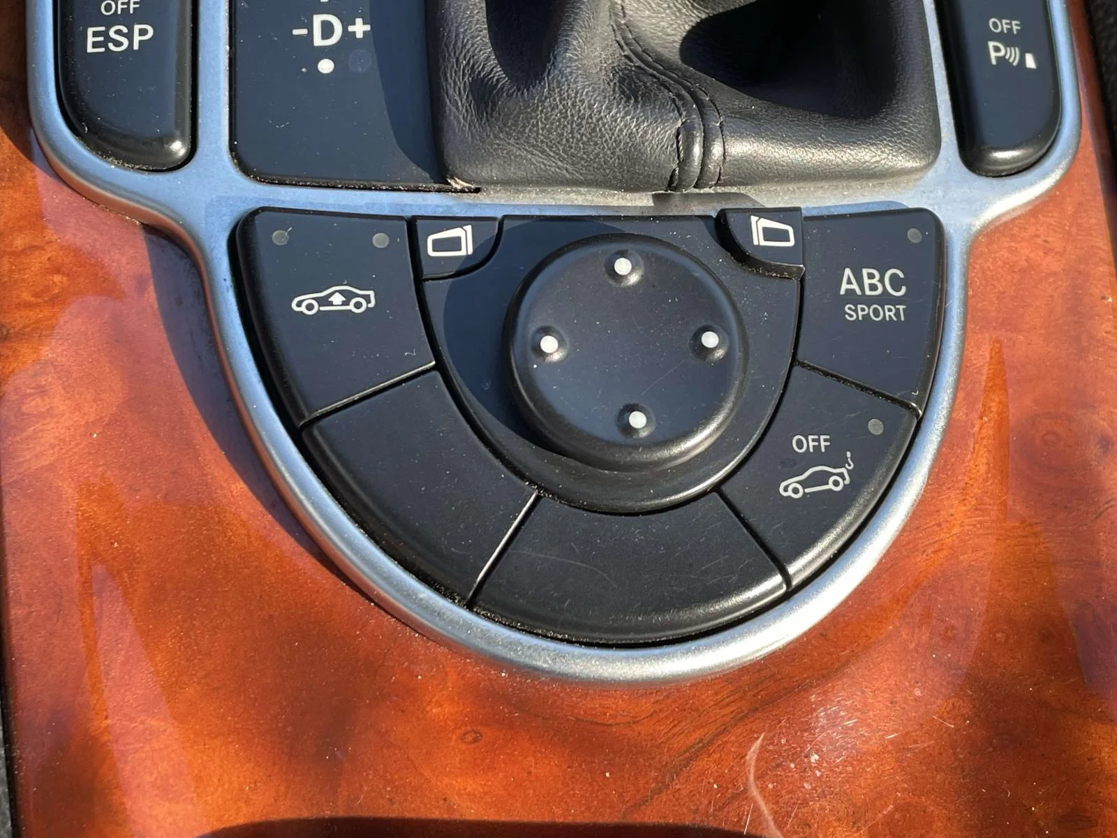 Used 2004  Mercedes-Benz  image 22