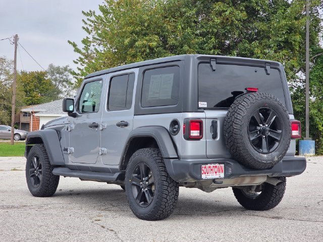 Certified Used 2021 Billet Silver Metallic Clearcoat Jeep Unlimited Sport Altitude image 5