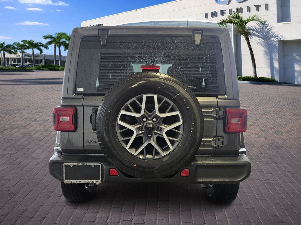 2025 Jeep Wrangler 4-Door Sahara - Photo 6