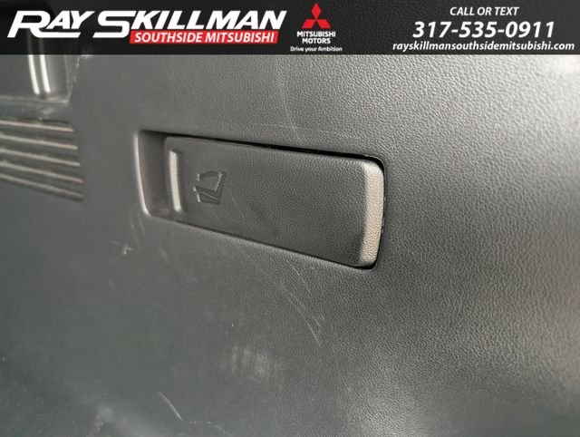 Used 2025 Red Hyundai SEL image 11