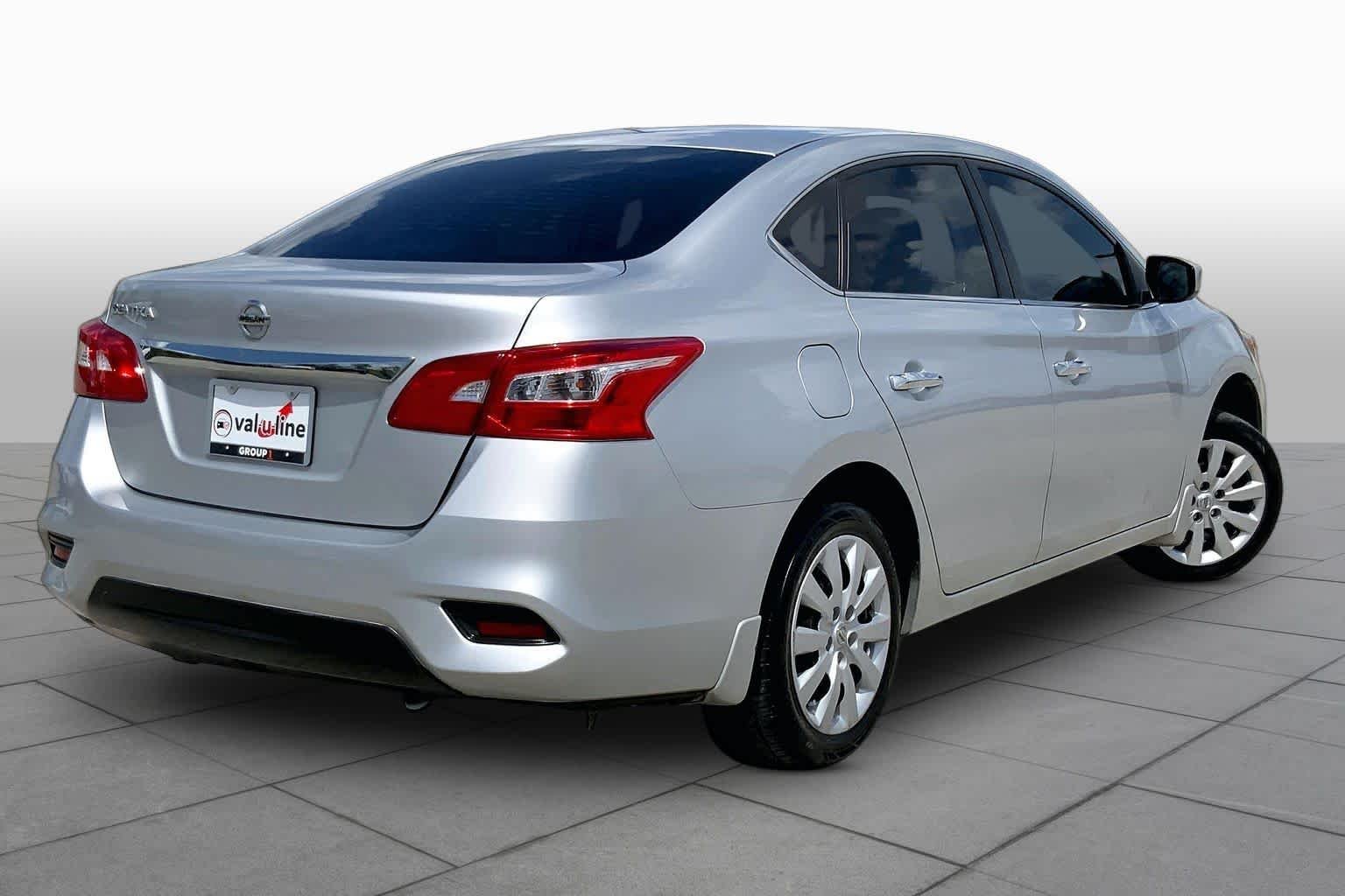 Used 2017 Brilliant Silver Nissan S image 13