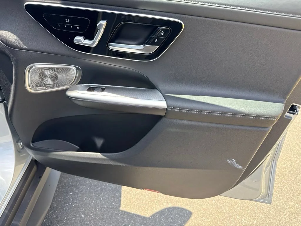 New 2026 Cirrus Silver Metallic Mercedes-Benz GLC 300 image 18