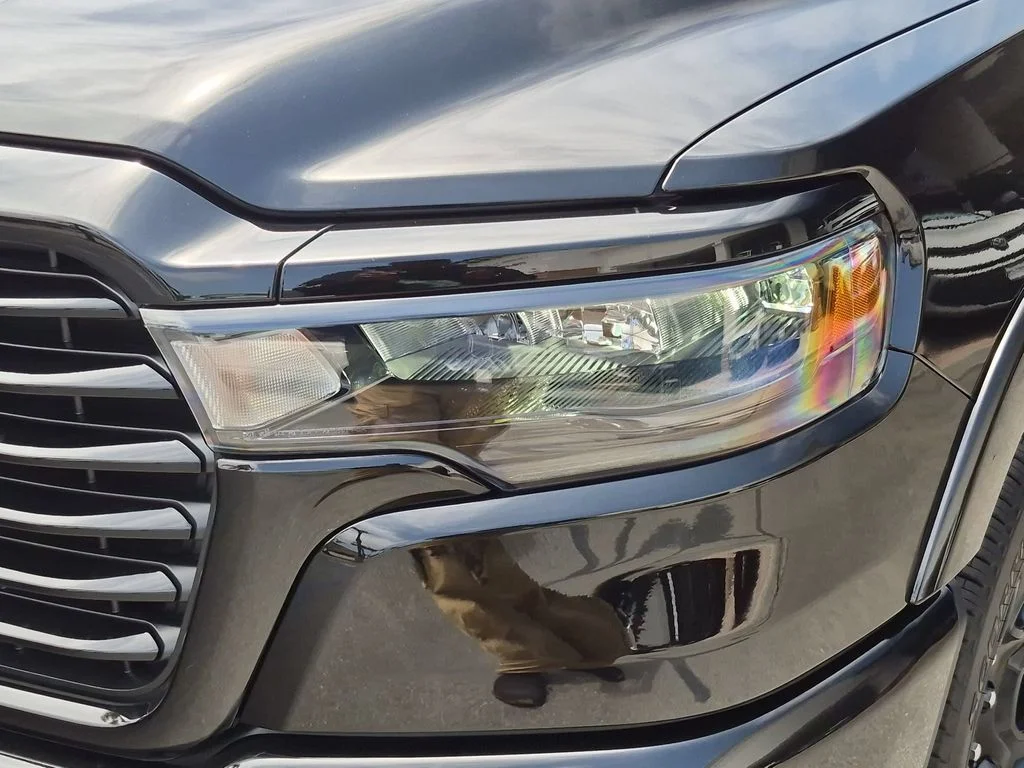 New 2026 Diamond Black Crystal Pearl-Coat Exterior Paint RAM Laramie image 10