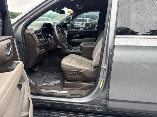 Used 2023 Sterling Gray Metallic Chevrolet LT image 8