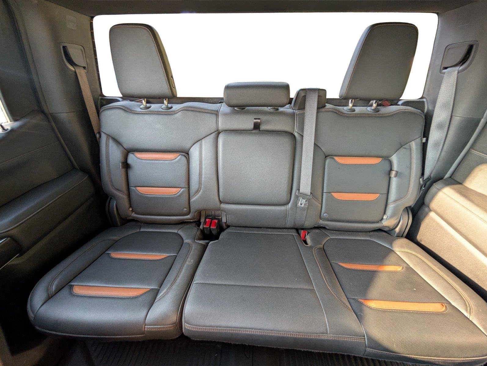 Used 2021 SATIN STEEL METALLIC GMC AT4 image 32