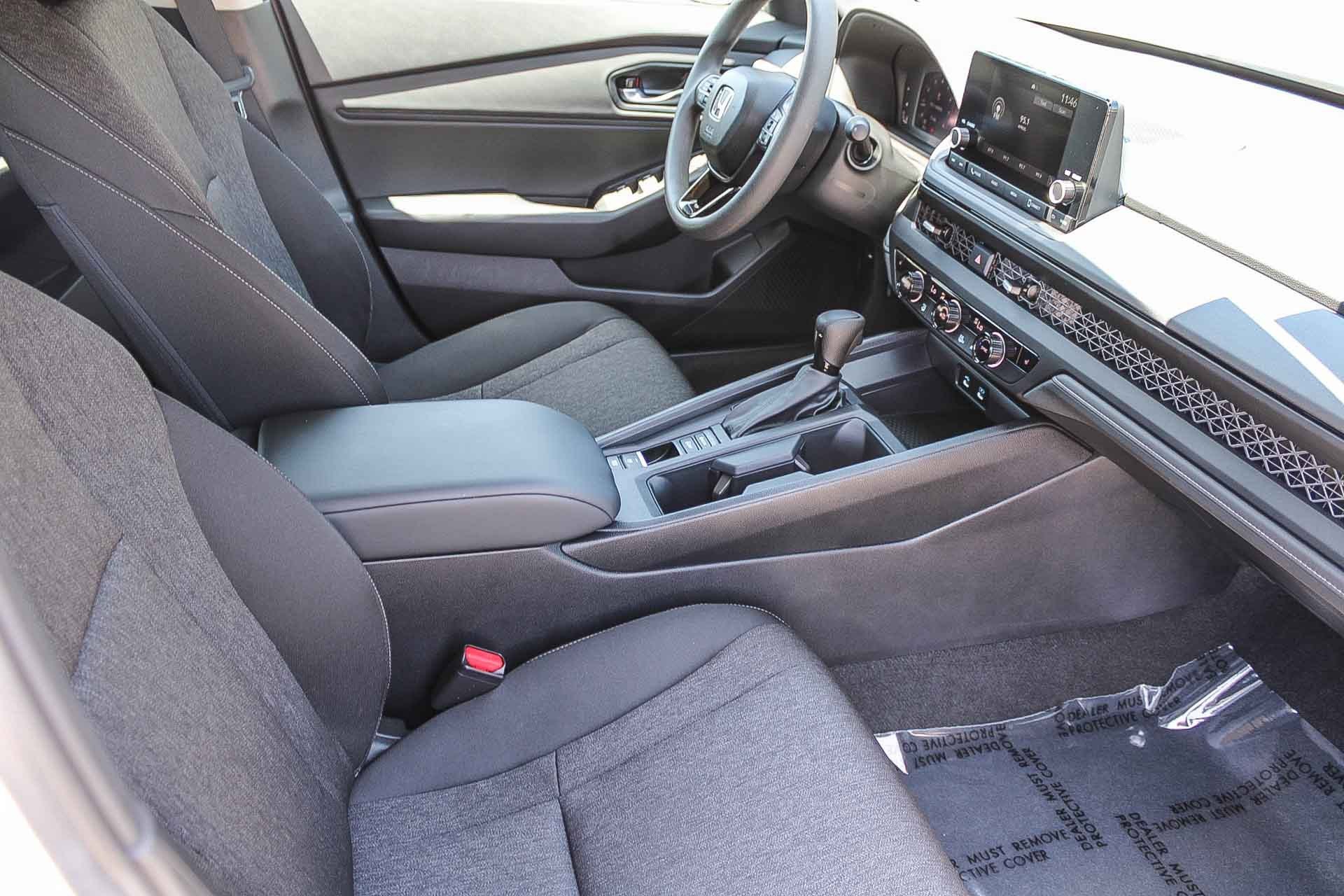2025 Honda Accord SE - Photo 45