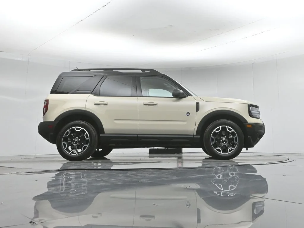 Certified Used 2025 Beige Ford Outer Banks image 49